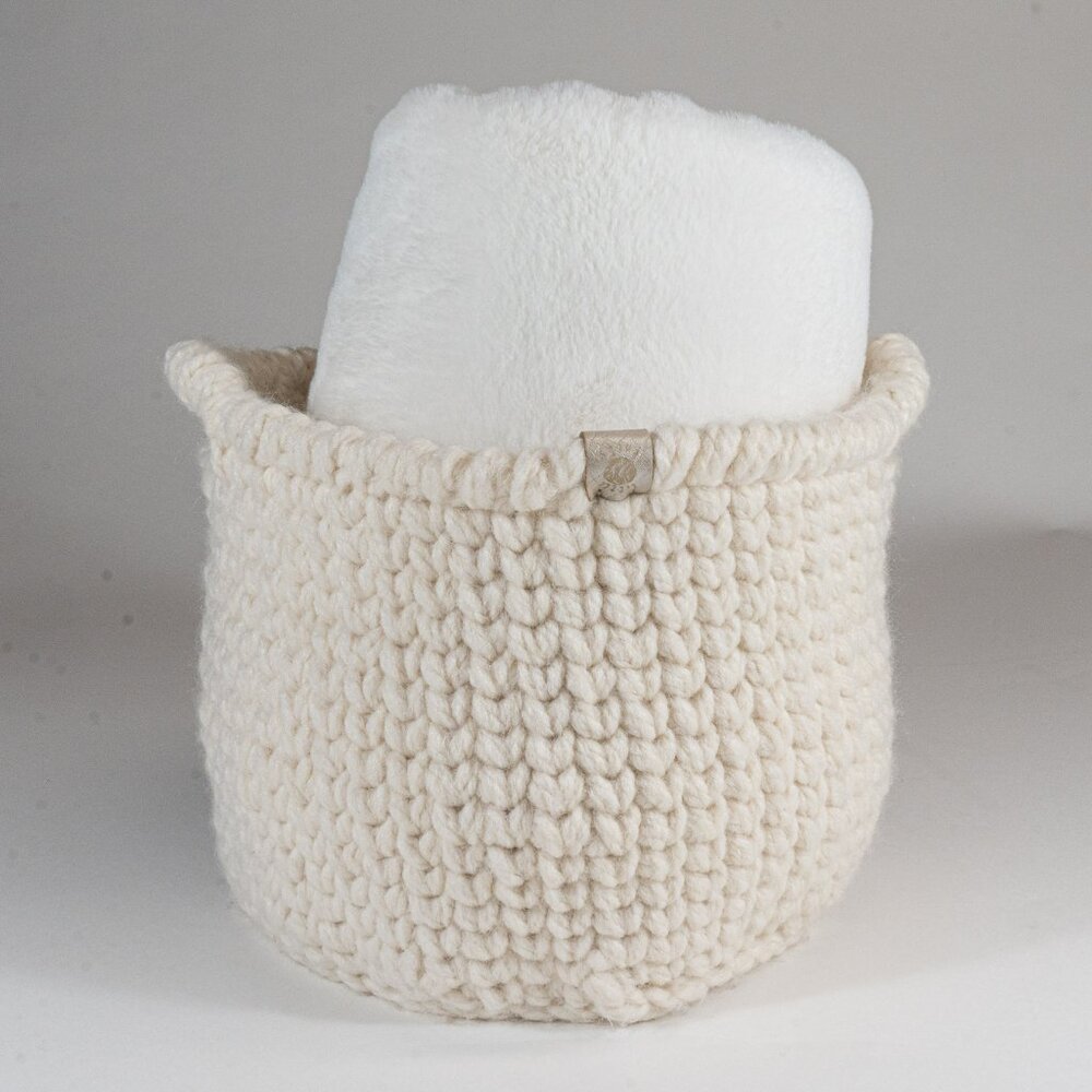 Large Handmade Farmhouse Crocheted Basket With Handles - Picture 4 of 5
